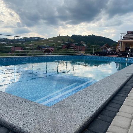 Greku Hotel Bukovel Eksteriør billede