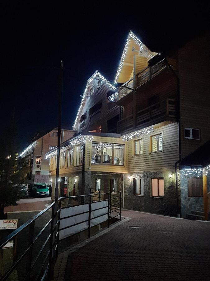 Greku Hotel Bukovel Eksteriør billede