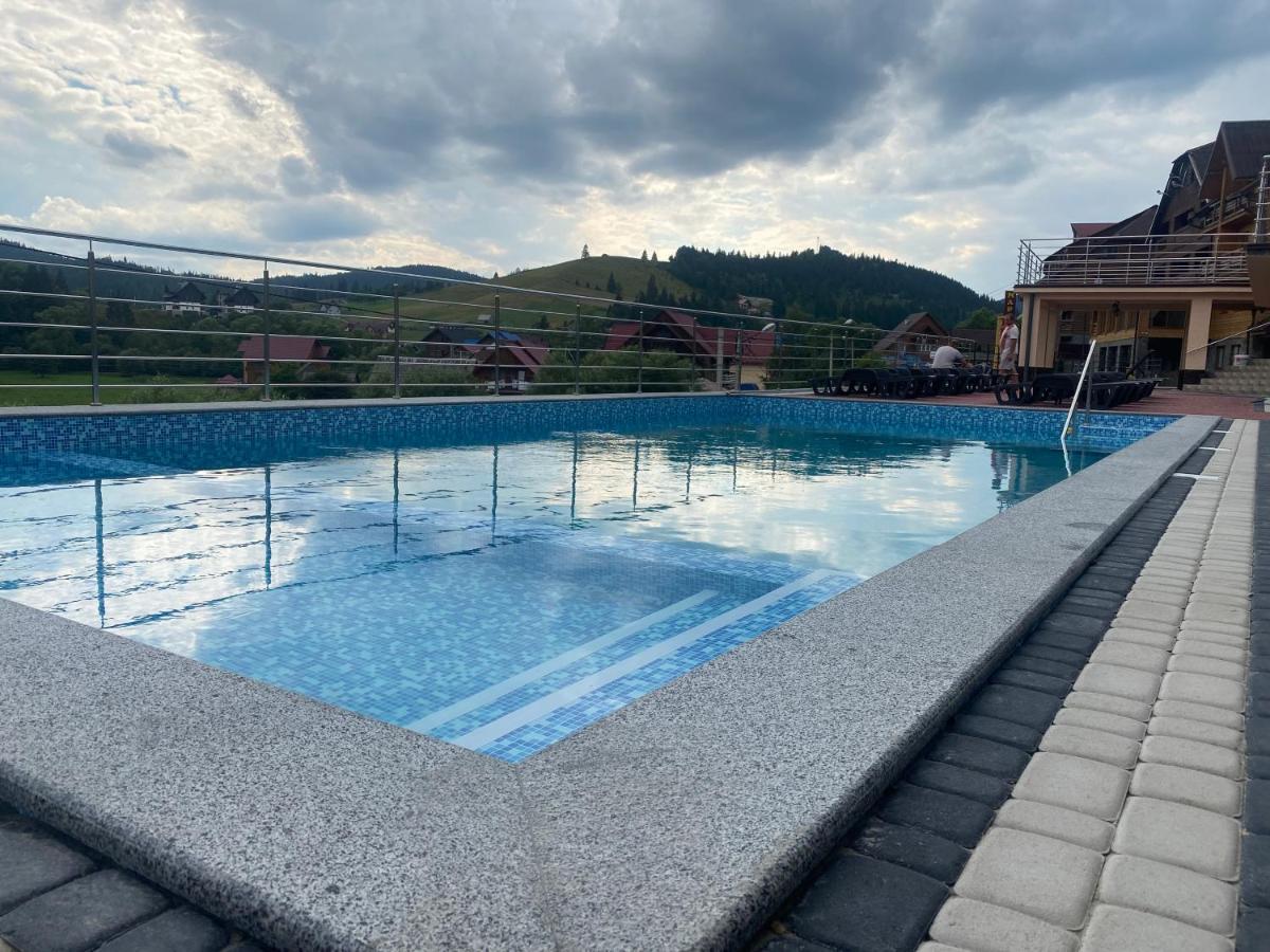 Greku Hotel Bukovel Eksteriør billede